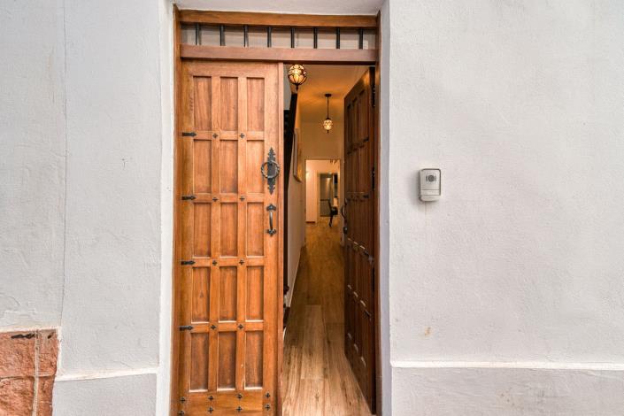 Image No.24-2 Bed Townhouse for sale