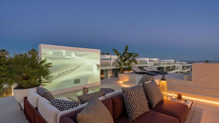 Image No.7-4 Bed Villa for sale