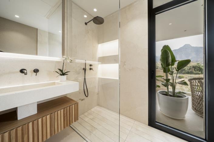 Image No.8-3 Bed Apartment for sale