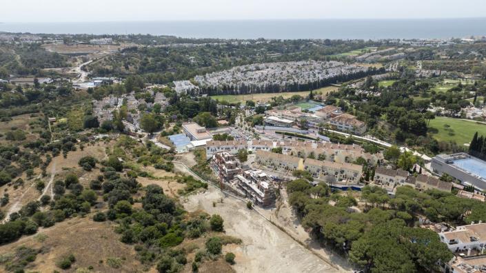 Image No.38-3 Bed Apartment for sale