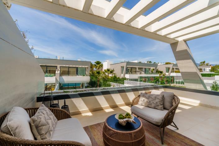 Image No.15-5 Bed Semi-Detached for sale