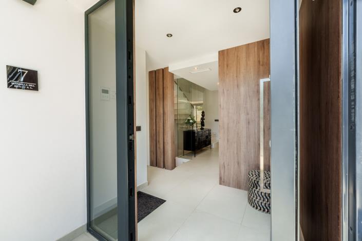 Image No.22-5 Bed Semi-Detached for sale