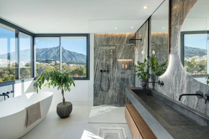 Image No.15-5 Bed Villa for sale