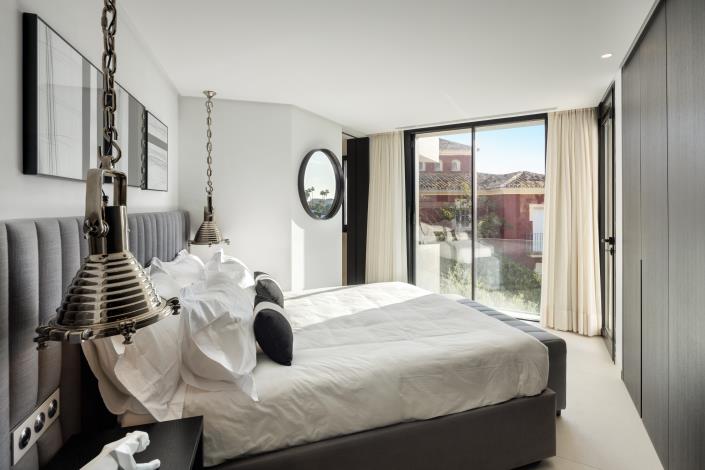 Image No.30-5 Bed Villa for sale