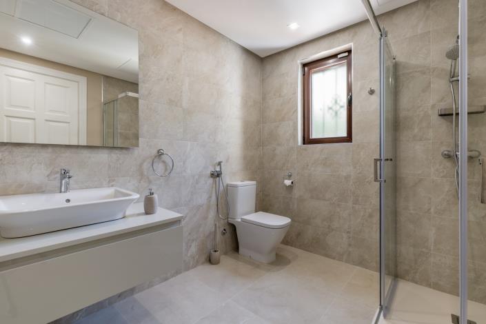 Image No.15-11 Bed Villa for sale