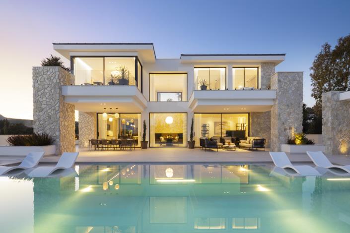 Image No.1-5 Bed Villa for sale
