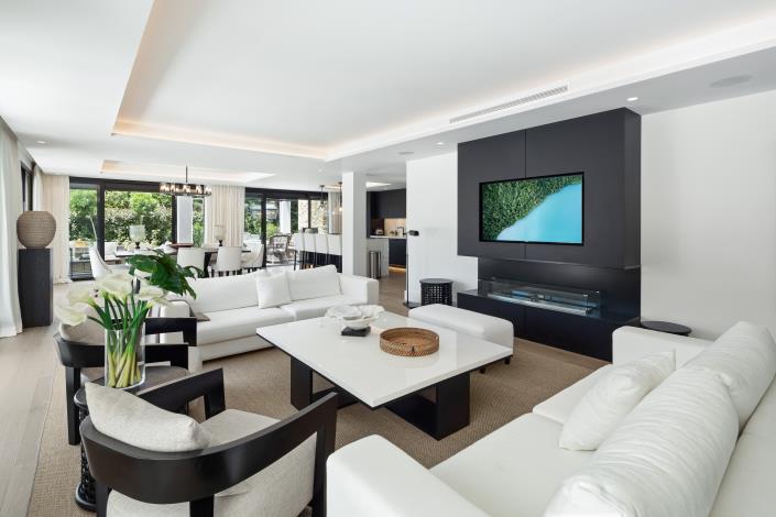 Image No.5-5 Bed Villa for sale