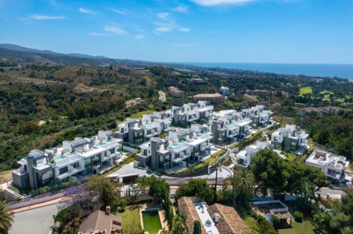 Image No.36-4 Bed Semi-Detached for sale