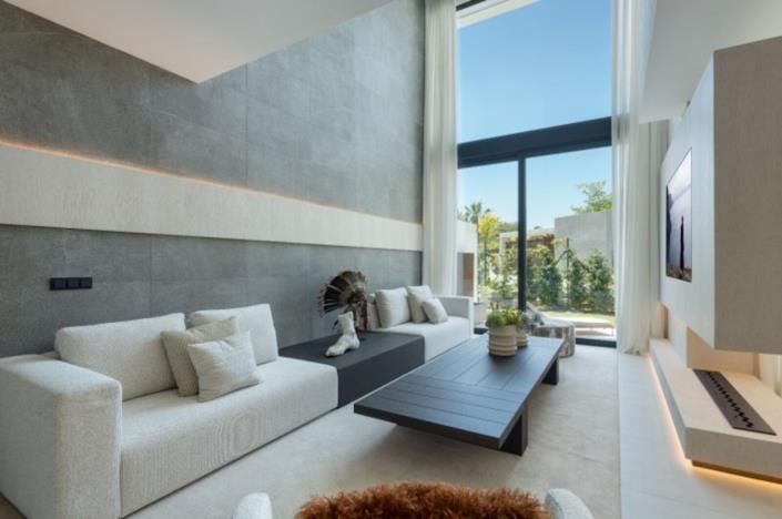 Image No.5-4 Bed Semi-Detached for sale