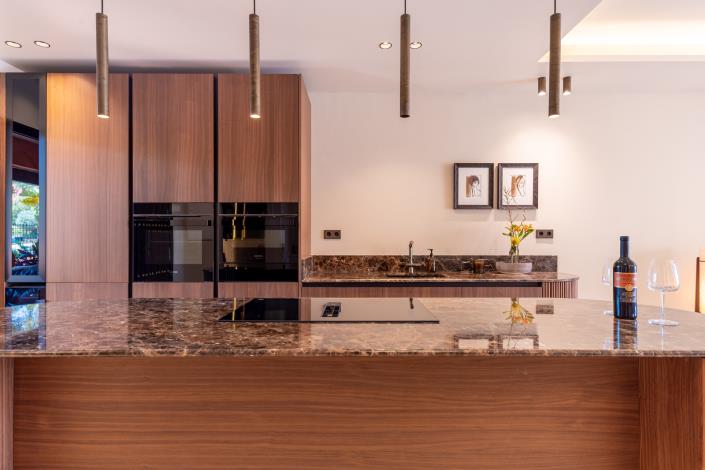 Image No.22-4 Bed Townhouse for sale