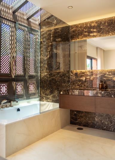 Image No.30-4 Bed Townhouse for sale