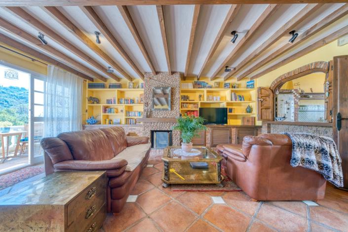 Image No.14-3 Bed Townhouse for sale