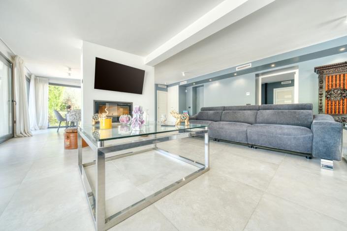 Image No.27-4 Bed Villa for sale