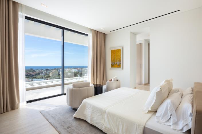 Image No.4-6 Bed Villa for sale