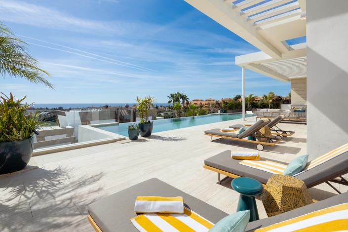 Image No.10-6 Bed Villa for sale