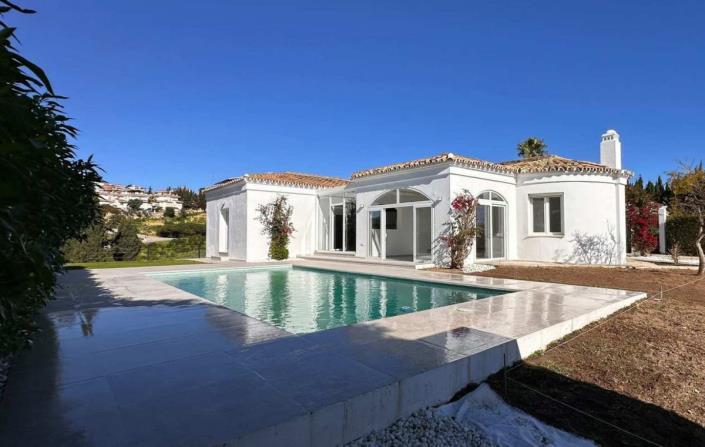 Image No.3-4 Bed Villa for sale