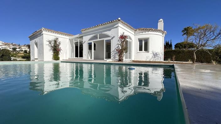 Image No.25-4 Bed Villa for sale