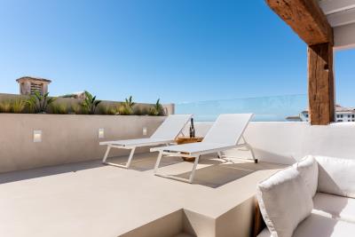 1eb895cd-d648-4633-95e1-a80d8b76c458