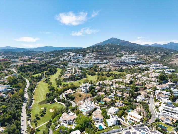 Image No.12-5 Bed Villa for sale