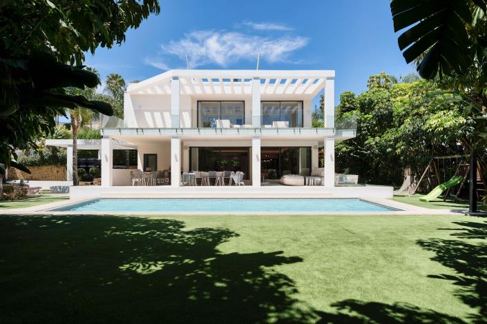 Image No.1-5 Bed Villa for sale