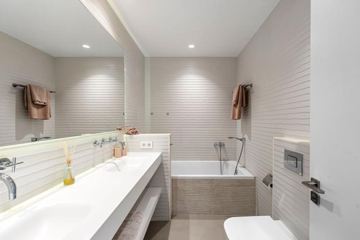 Image No.29-5 Bed Villa for sale