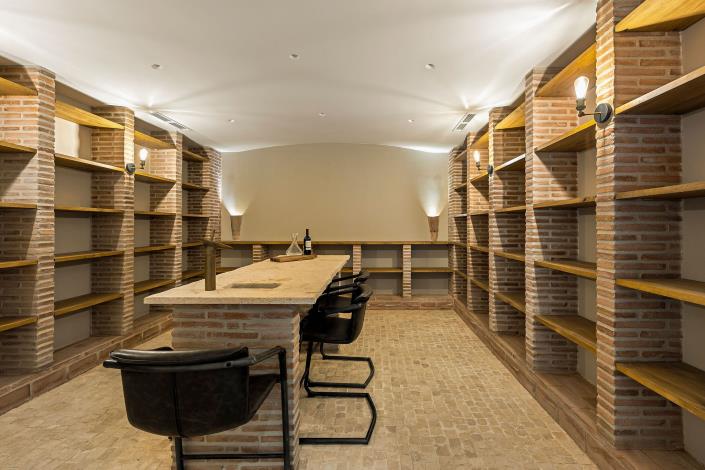 Image No.39-5 Bed Villa for sale