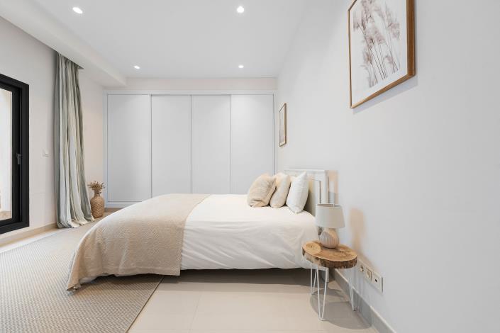 Image No.47-5 Bed Villa for sale