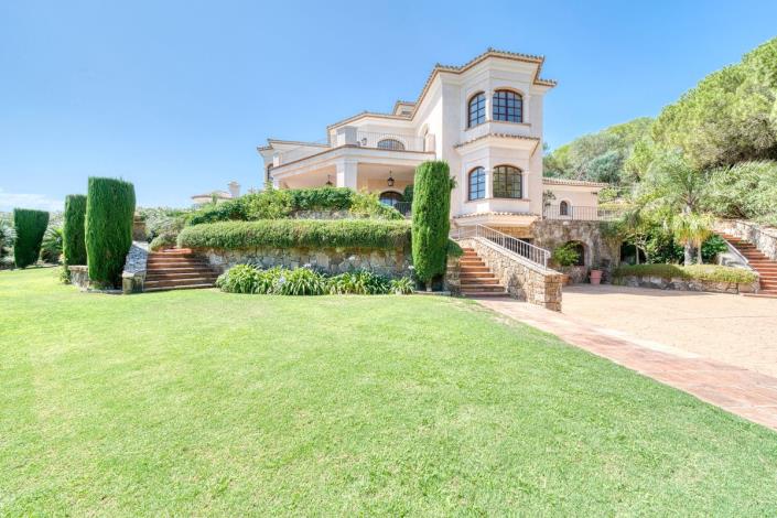 Image No.3-5 Bed Villa for sale