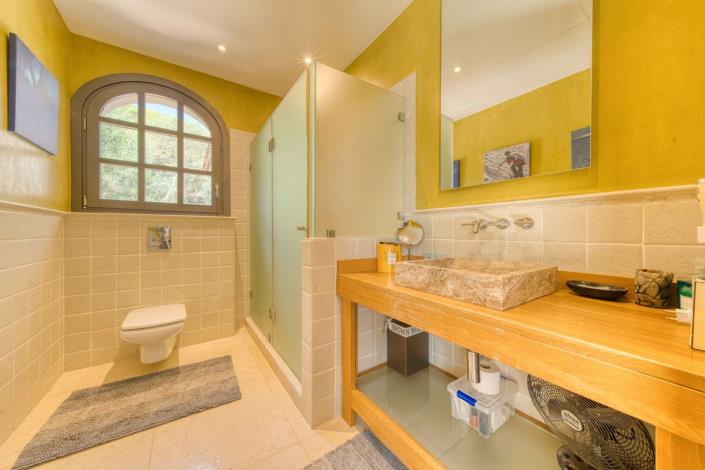 Image No.27-5 Bed Villa for sale