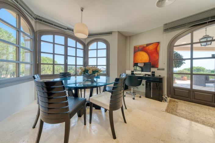 Image No.50-5 Bed Villa for sale