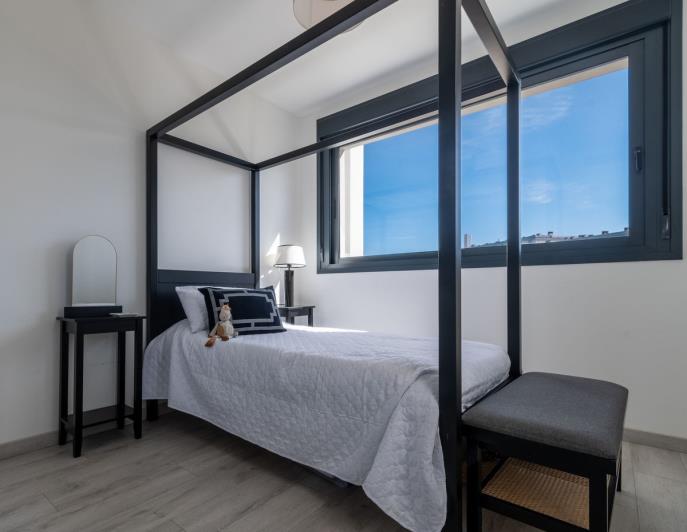 Image No.9-3 Bed Semi-Detached for sale