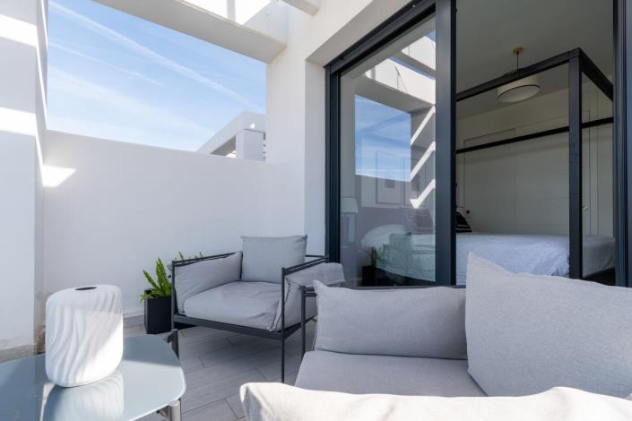 Image No.24-3 Bed Semi-Detached for sale