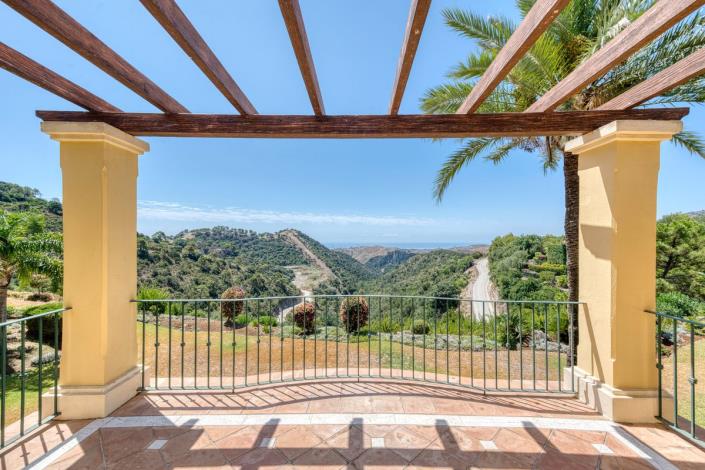 Image No.3-6 Bed Villa for sale