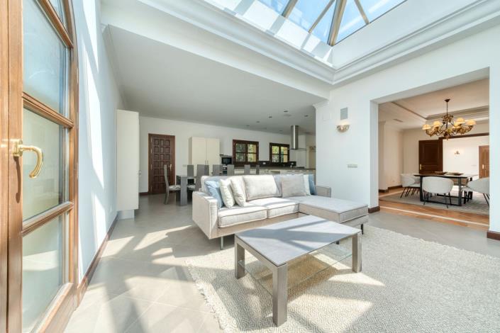 Image No.11-6 Bed Villa for sale