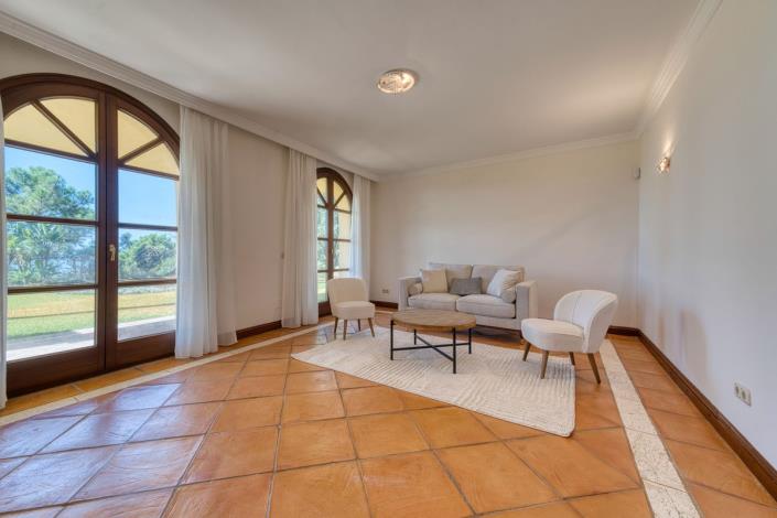 Image No.16-6 Bed Villa for sale