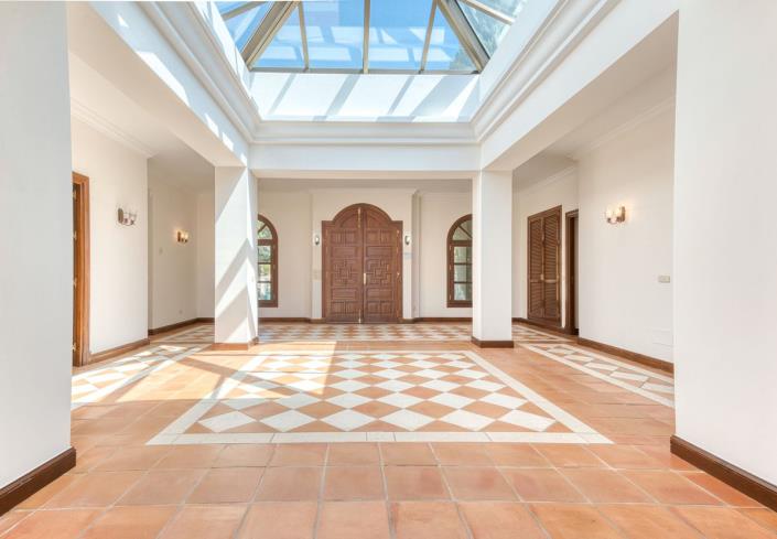 Image No.20-6 Bed Villa for sale