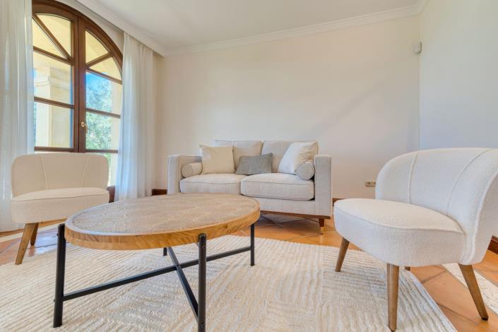 Image No.25-6 Bed Villa for sale