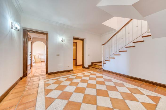 Image No.29-6 Bed Villa for sale