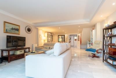 9-467d0cee5b725f3ef65f102a0c2e69c0