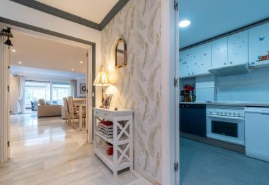 11-20939a0134ad724a8cb2a801094d15a4