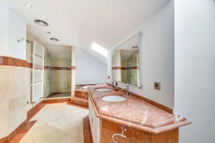 Image No.23-4 Bed Villa for sale