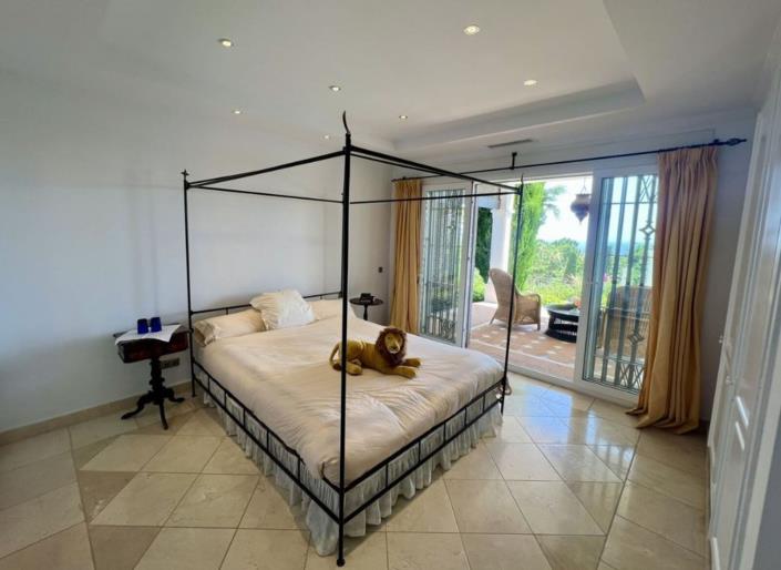 Image No.25-4 Bed Villa for sale