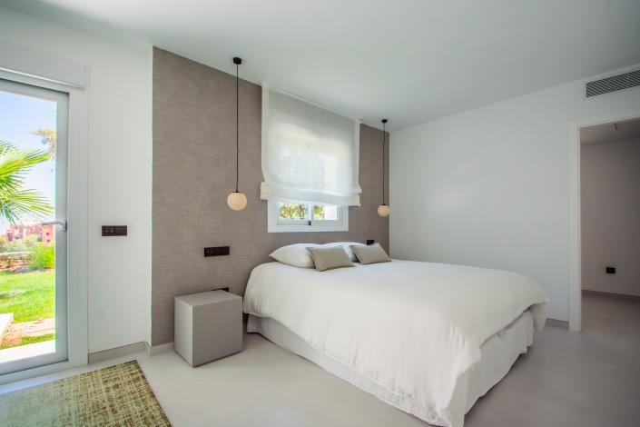 Image No.34-4 Bed Villa for sale