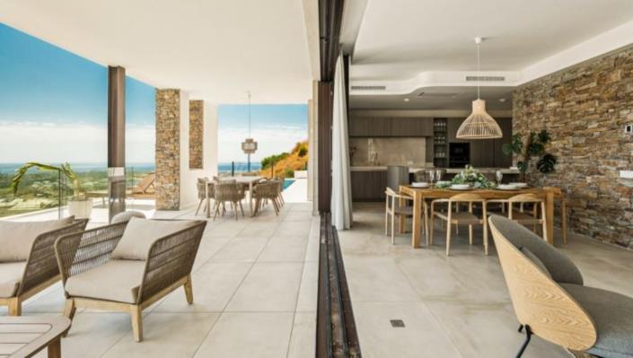 Image No.3-4 Bed Semi-Detached for sale