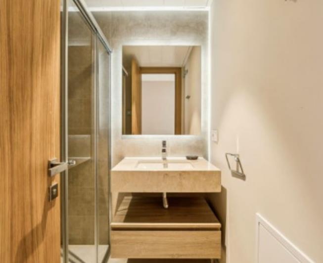 Image No.11-4 Bed Semi-Detached for sale