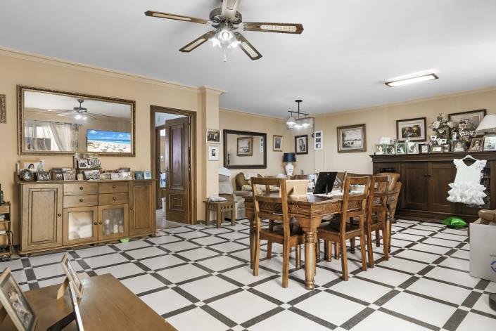 Image No.5-5 Bed House/Villa for sale