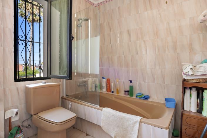 Image No.9-5 Bed House/Villa for sale