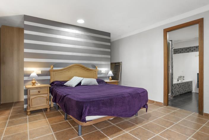 Image No.42-5 Bed House/Villa for sale