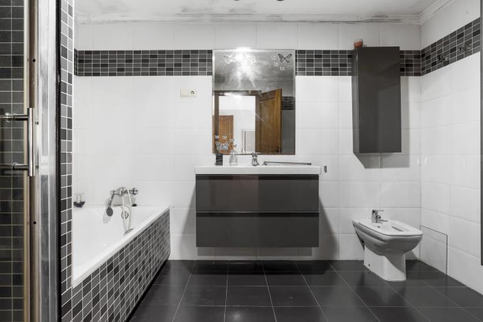 Image No.44-5 Bed House/Villa for sale