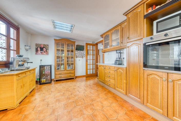 Image No.18-5 Bed Villa for sale